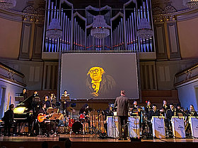 Das Bundesjazzorchester auf der Bühne im Theater Altenburg Gera