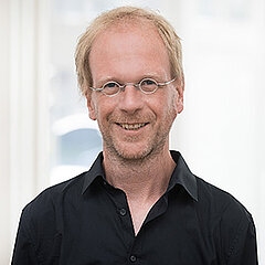 Timo Varelmann Portraitfoto Timo Varelmann Deutsches Musikinformationszentrum