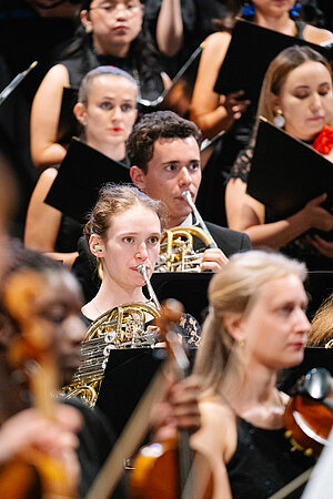 Chor und Orchester