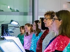 Musikalische Vielfalt auf dem Land: Ein Chor präsentiert festliche Klänge