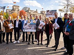 Übergabe der Petition am Bundestag am 9. Oktober 2024
